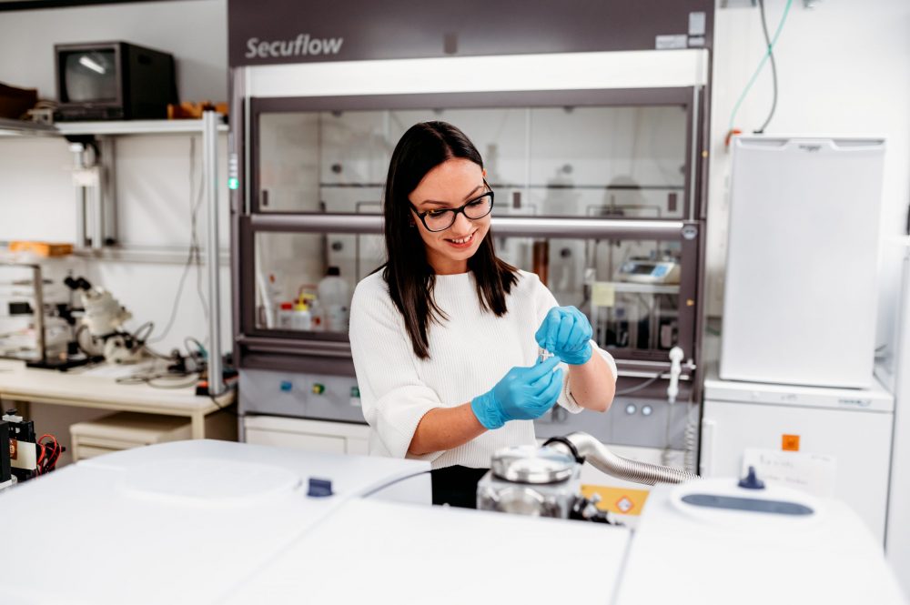 Not sure if EMILIE is the right solution for you? Try our analytical service!